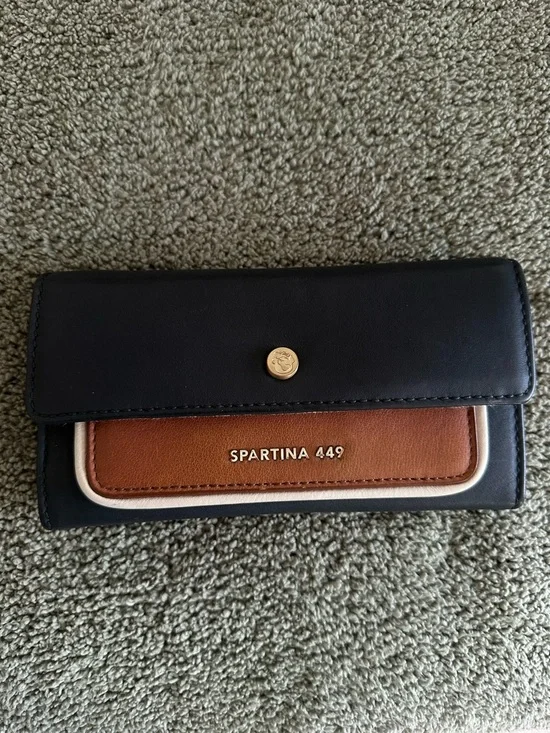 Spartina 449 Beige Canvas Trifold Wallet with Gold Hardware - Picture 1 of 2